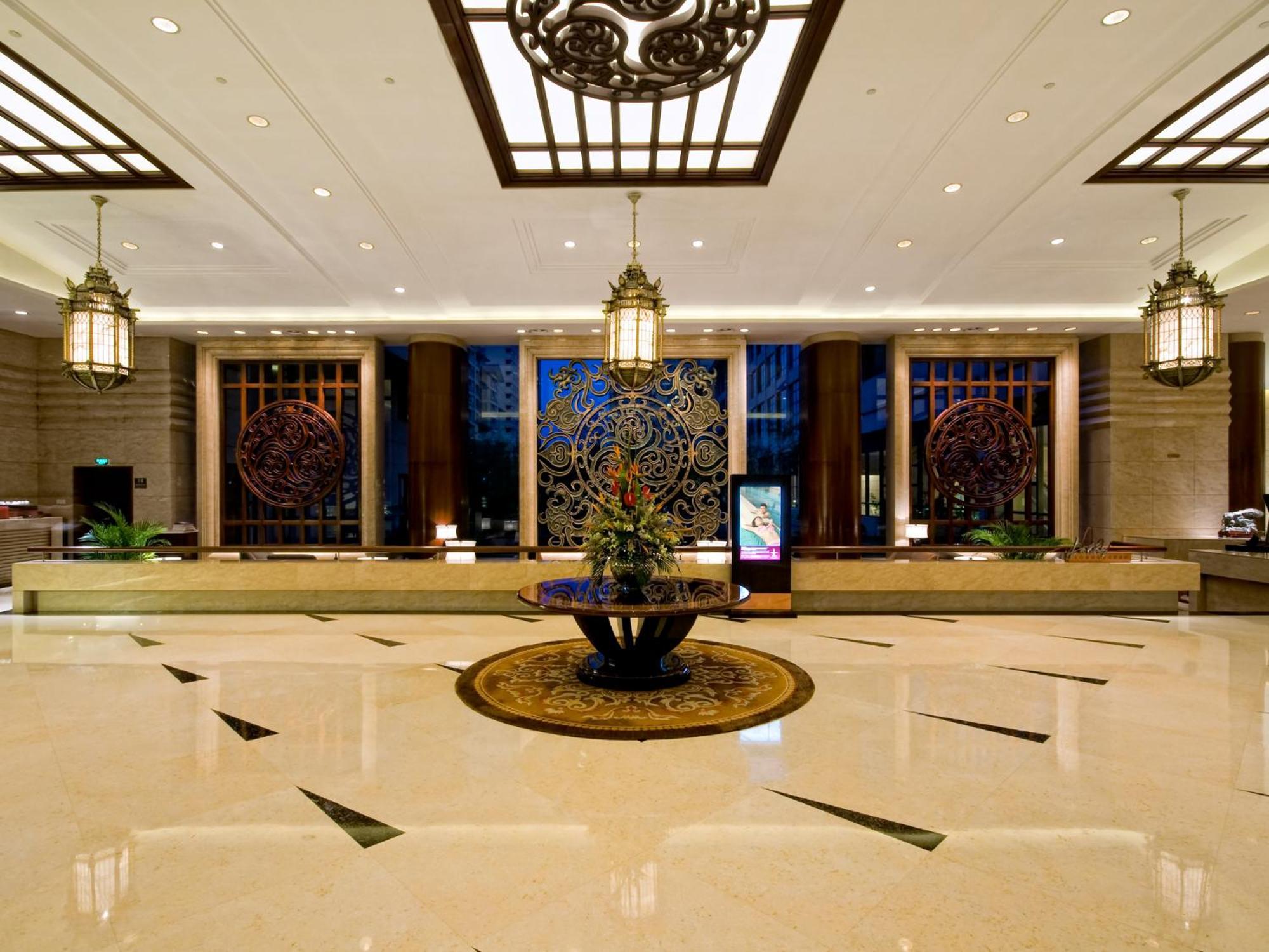 Millennium Hotel Wuxi Wuxi  Exteriör bild